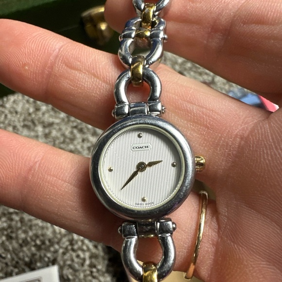 Coach Women\'s Swiss Made Quartz Blacelet Watch #0180  New Battery, Case, Book,